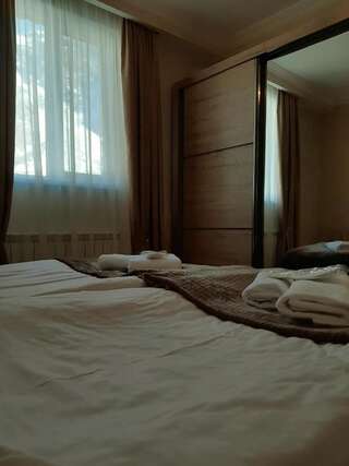Гостевой дом Kazbegi Guide Степанцминда Двухместный номер с 2 отдельными кроватями и собственной ванной комнатой-7
